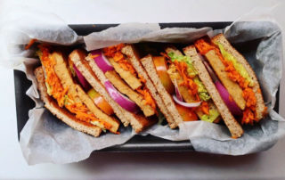 Sandwich vegano de tempeh